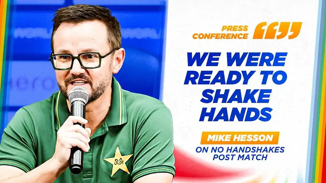 Mike Hesson was disappointed with the no handshake gesture from India | Press Conference